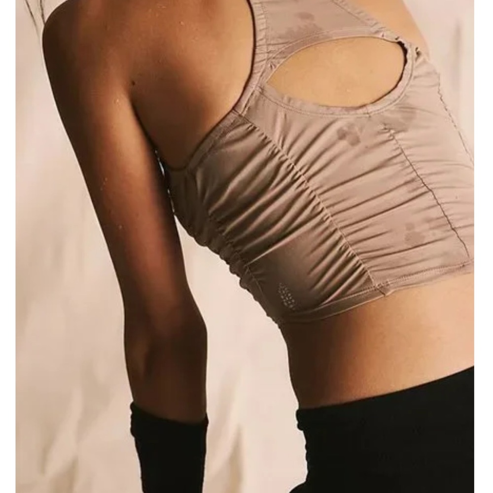 FP MOVEMENT Shirr Enough Cami / Mushroom - Picture 5 of 5